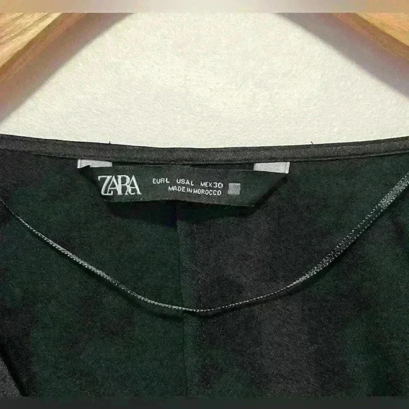 Zara  satin like front knot crop top , sz large - Picture 5 of 9